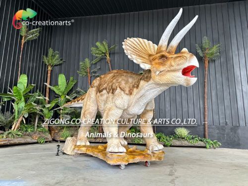 Animatronic triceratops